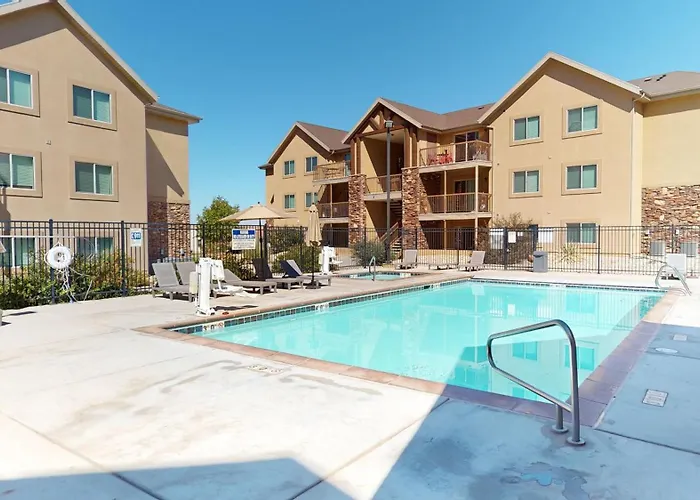 Red Cliff Condos #6I